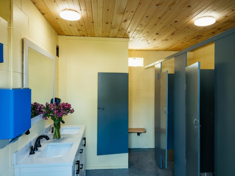 AQC Prince Edward County Escape 🌊 - Weekend Accommodations