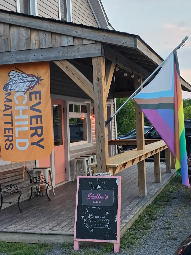 AQC Prince Edward County Escape 🌊 - Weekend Accommodations