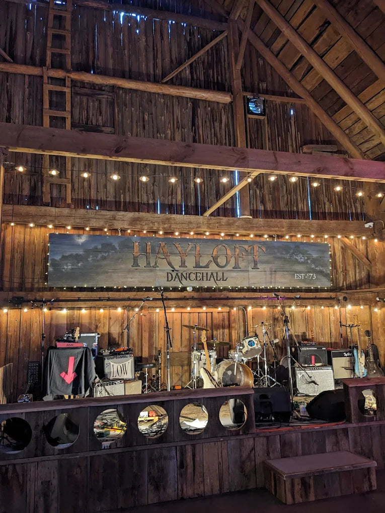 AQC Prince Edward County Escape 🌊 - Weekend Accommodations